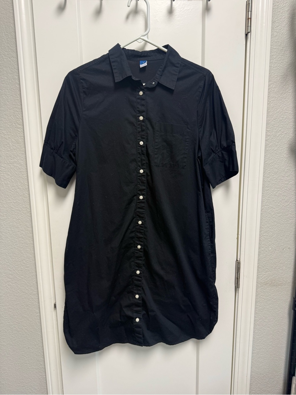 Women’s Black Short-Sleeve Button-Down Shirtdress